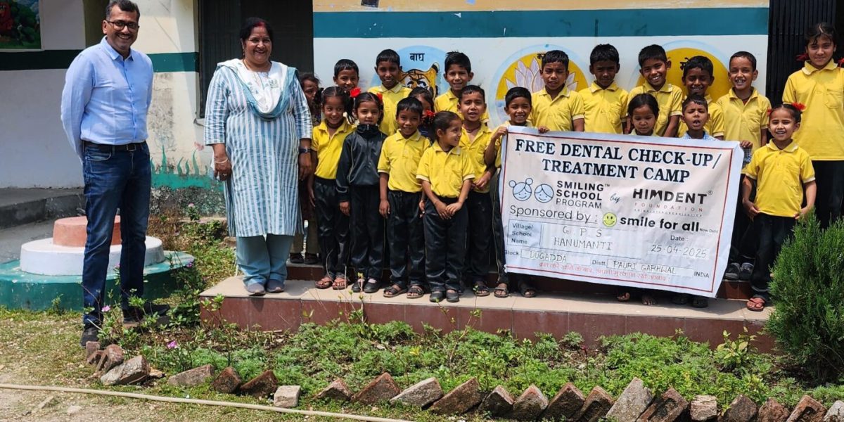 A dental treatment camp at Government Primary School Hanumanti, Uttarakhand